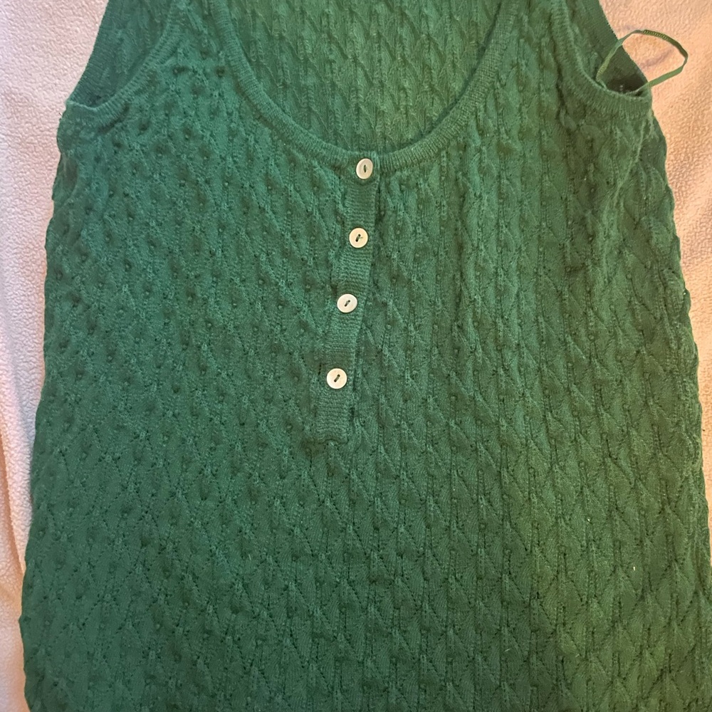 Green Sleeveless Knit Top/Almost new